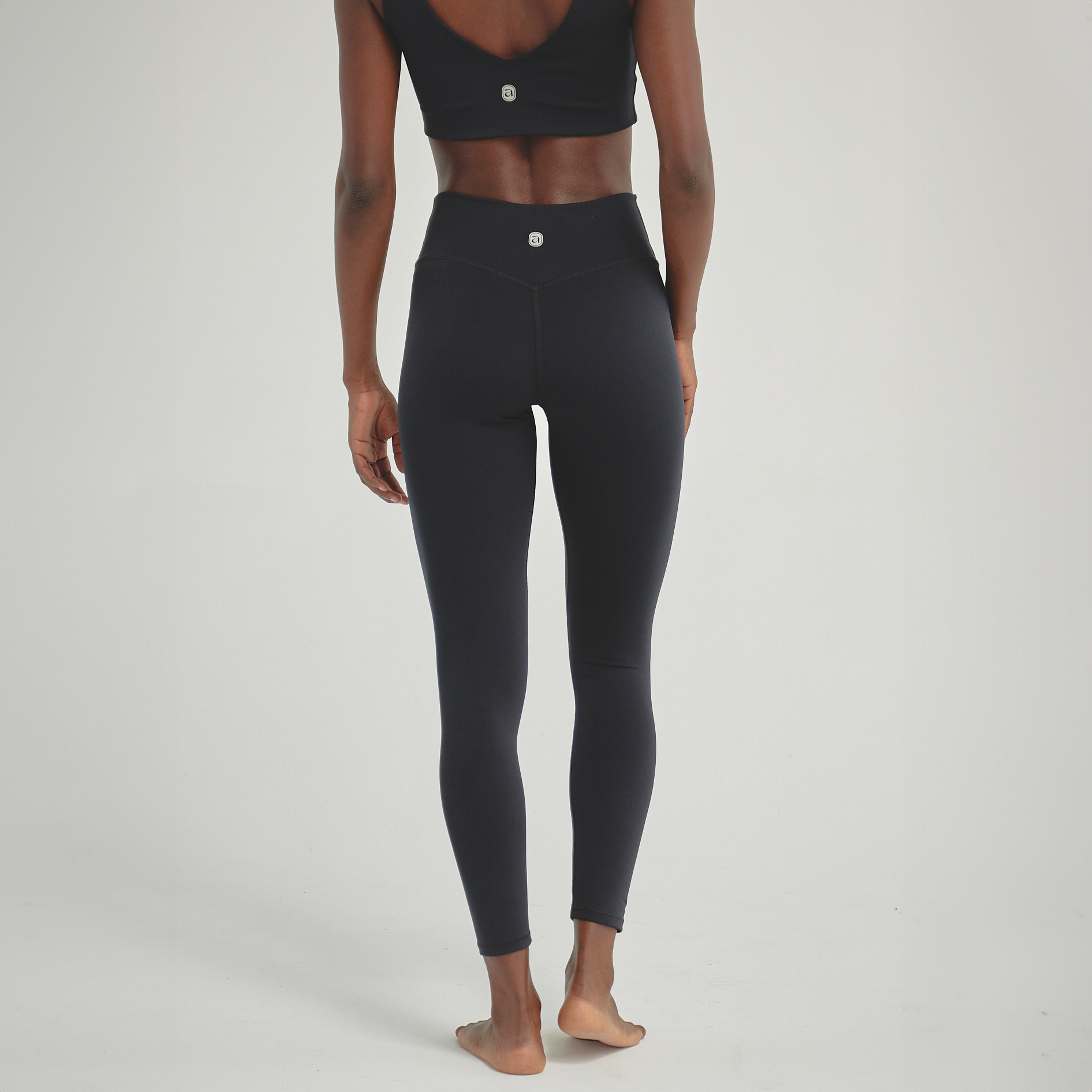 Blackleggingsforwomen1.jpg